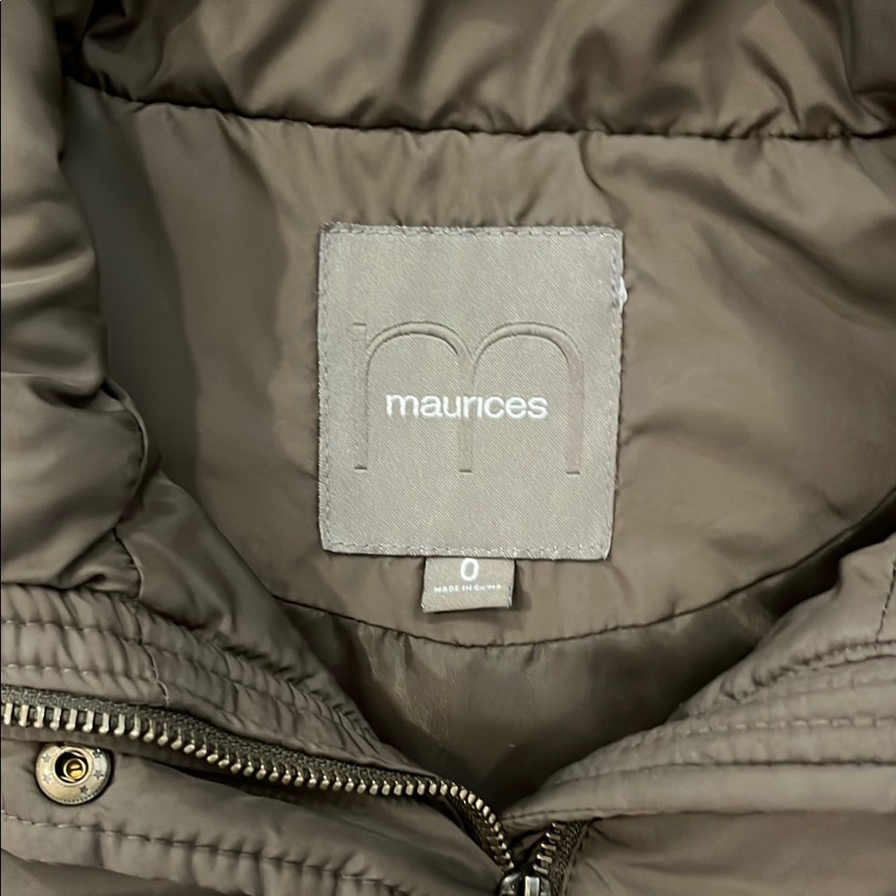 Maurices Quilted Vest in Dark Brown and Olive Size 0 - Picture 2 of 8